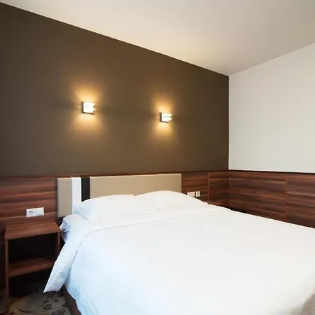 King's Court Otel