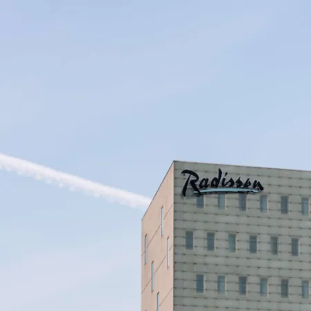 Hotel Radisson And South