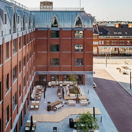 The July - Boat & Co Hotel