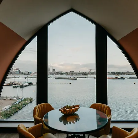 The July - Boat & Co 4*