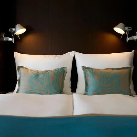 Hotel One 3*