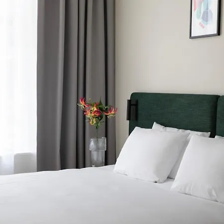Bob W Oosterpark Aparthotel