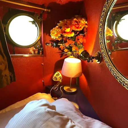 Hotel Hotelboot Zwaan *