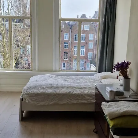 Frank's And Chong's Excellent Location Bed & Breakfast Amsterdam