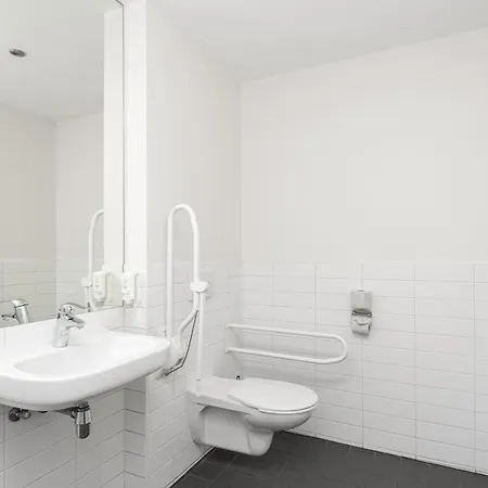 Easyhotel City Centre South 2* Amsterdam