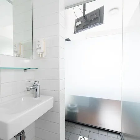 Easyhotel City Centre South Hotel 2*