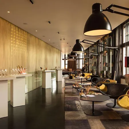 Art'otel Amsterdam, Powered By Radisson 4*