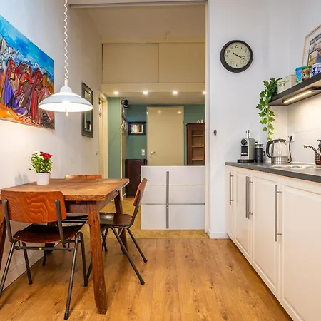 Fully Fitted - 15 Min From Station Kwatera prywatna *
