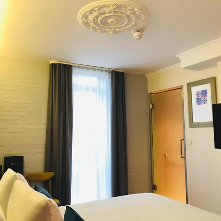 Chasse Residency Hotel