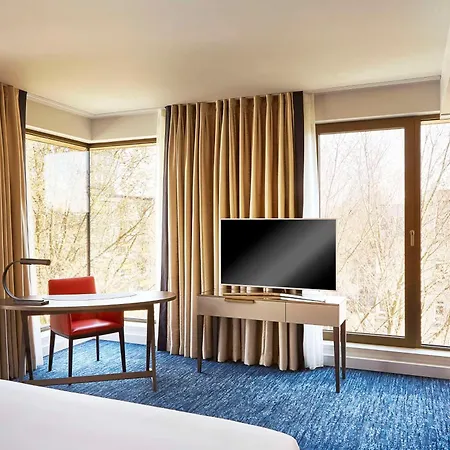 Hyatt Regency 5*
