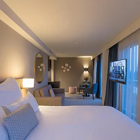Hotel Pestana Riverside