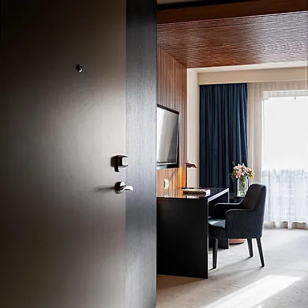 Pestana Riverside Hotel