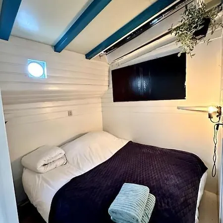 Houseboat In * Amsterdam