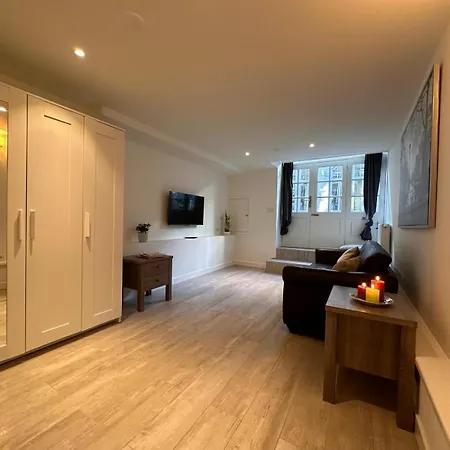 Apartment Tulip House Luxury - Location - Rijksmuseum - Leidseplein 120 M2 Private With Kitchen *