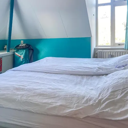 Cozy In Aan Zee With Kitchen Holiday home