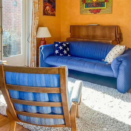 Cozy In Aan Zee With Kitchen Holiday home
