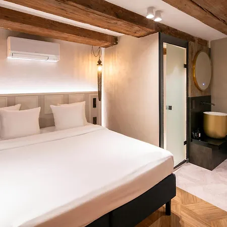 Mister Highland 4* Amsterdam