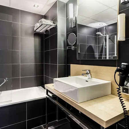 Hotel Nh Noord 4*