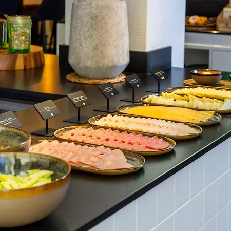 Hotel Nh Leidseplein 4*