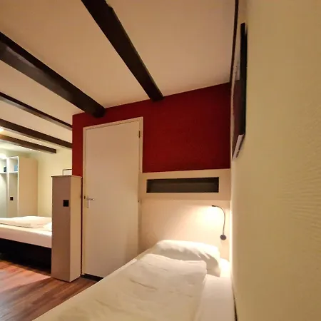 Hotel A-train 3*