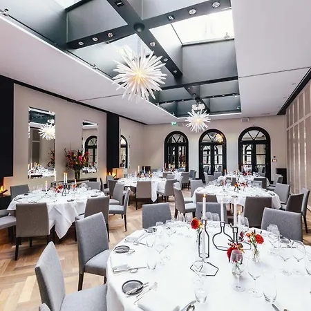 The Dylan - The Leading Of The World 5*