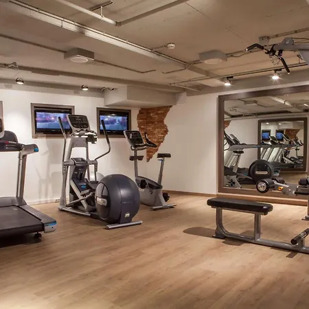 Radisson Blu Hotel, City Center Hotel 4*