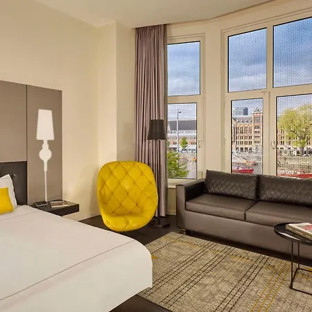 Park Plaza Victoria 4* Amsterdam