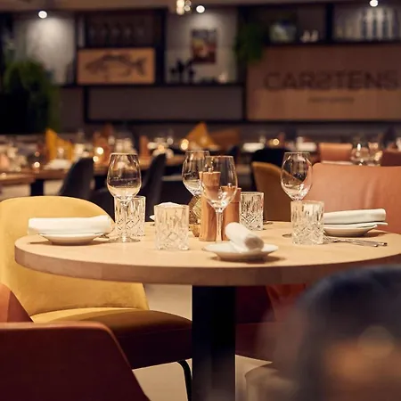 Park Plaza Victoria 4*