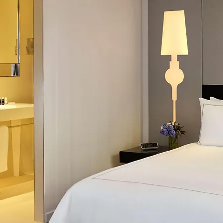 Park Plaza Victoria 4*