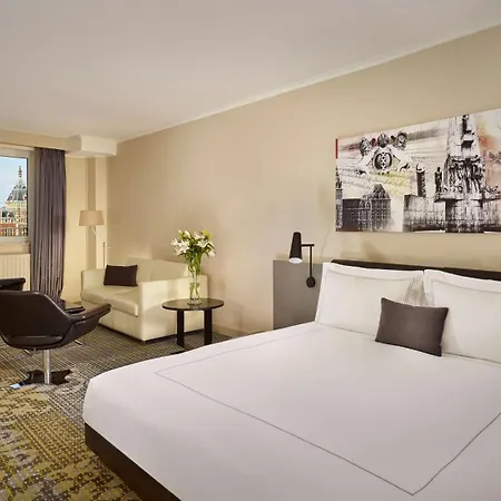 Park Plaza Victoria 4* Amsterdam