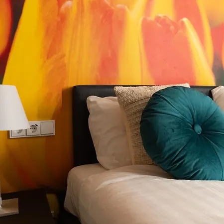 Hotel Multatuli 3*