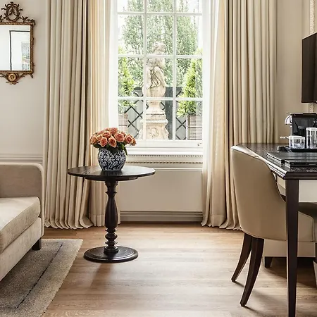 Waldorf Astoria Hotel 5*