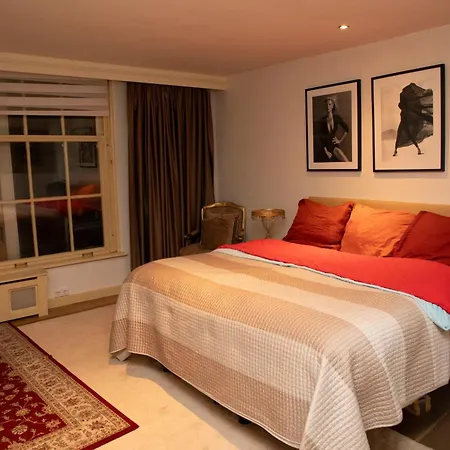 Bed and breakfast Red Light District Canal View Ámsterdam