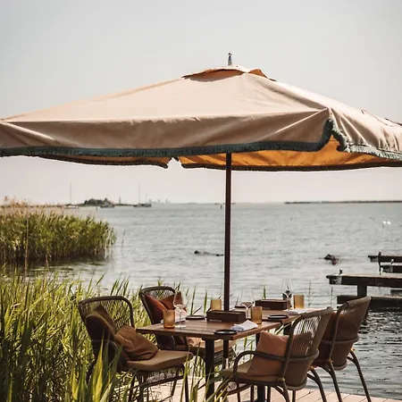 De Durgerdam, Hotel 5*