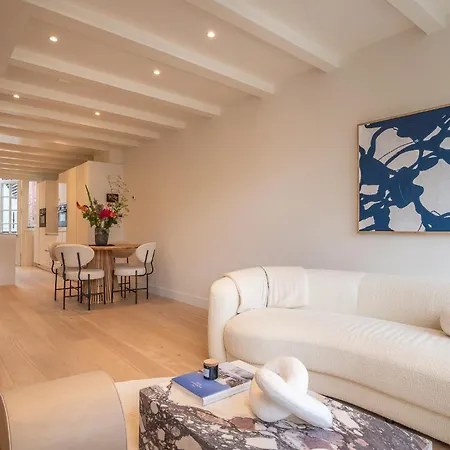 Elegant & Unique Canal House In Famous Canal Area Willa Amsterdam