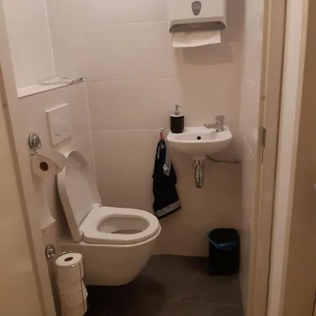 Quiet Spacious *