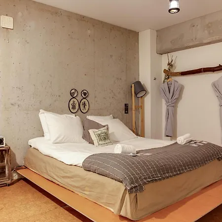 Hostel Clinkmama