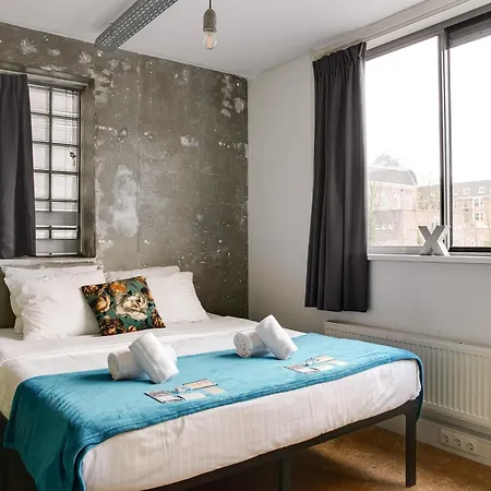 Clinkmama Hostel Amsterdam