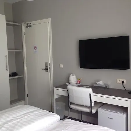 House No 7 לינה וארוחת בוקר