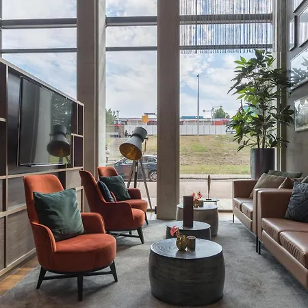 Hotel Leonardo Royal 4*