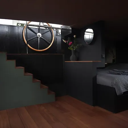 Wheelhouse Euphrate Houseboat *