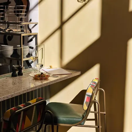 The Hoxton, Lloyd 4*