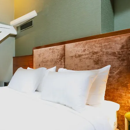 Mai Hotel Amsterdam