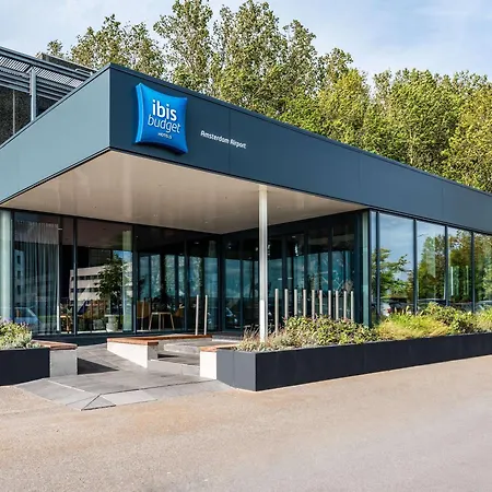 Ibis Budget Amsterdam Airport 2*