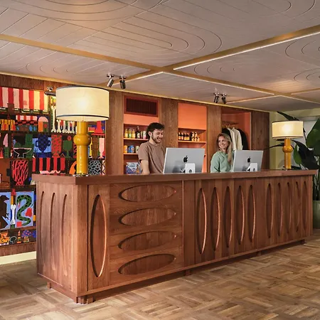 The Hoxton, Lloyd Hotel 4*