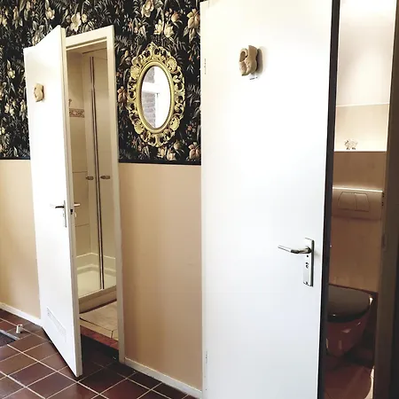 فندق مبيت وإفطار Farmer , Bed, Bike And Breakfast In أمستردام