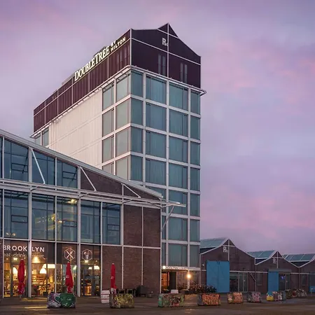 Doubletree By Hilton - Ndsm Wharf 4*