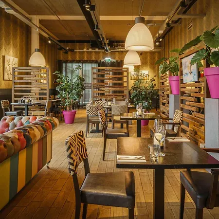 Doubletree By Hilton - Ndsm Wharf 4*