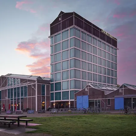Hotel Doubletree By Hilton - Ndsm Wharf 4*
