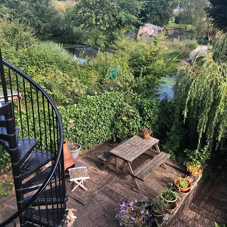 Guest house B&B Canal Sight 2*
